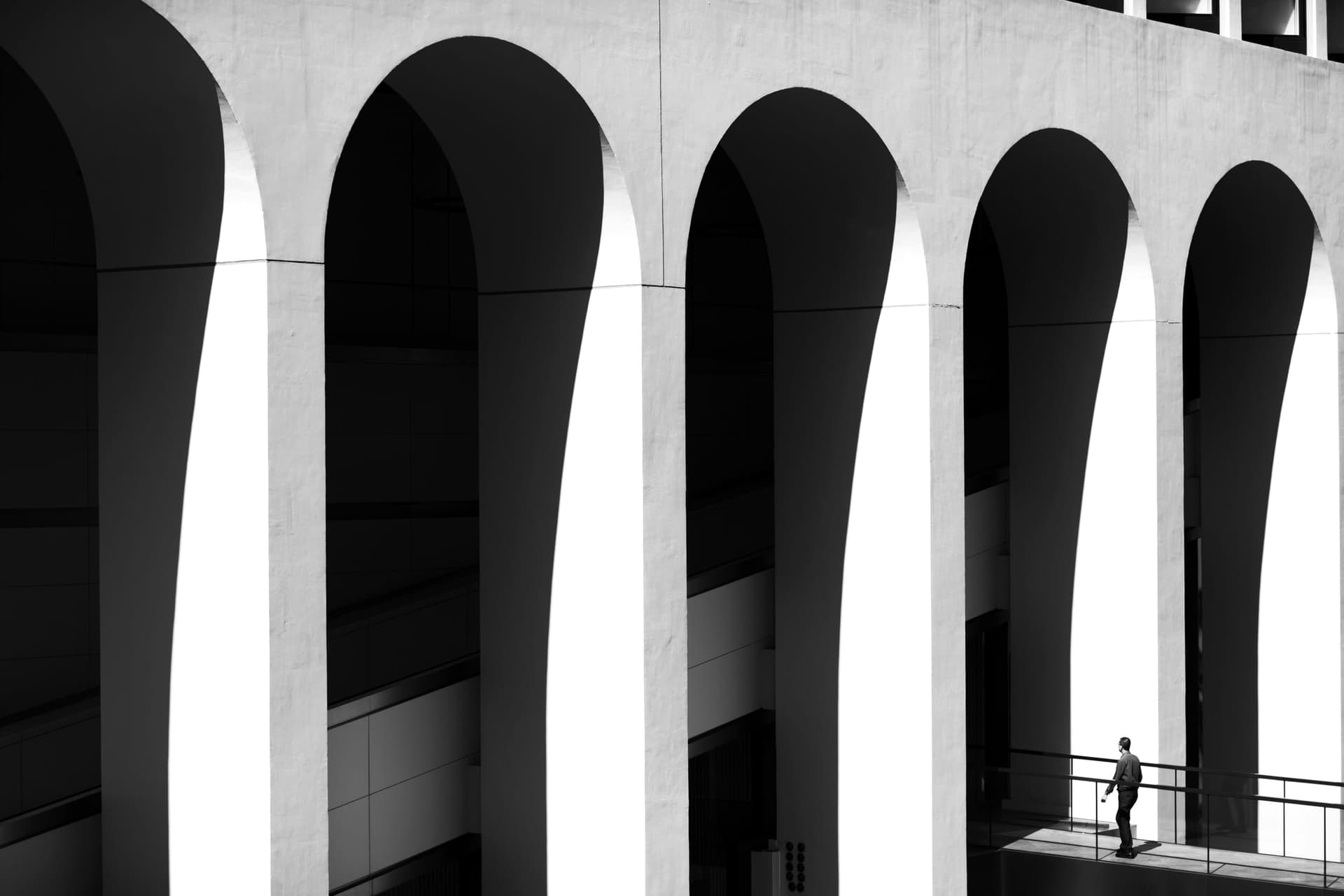 White arches in hard light
